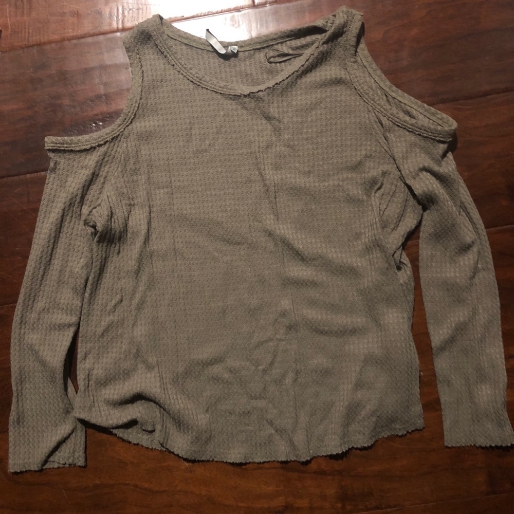 ARMY GREEN COLD SHOULDER TOP
